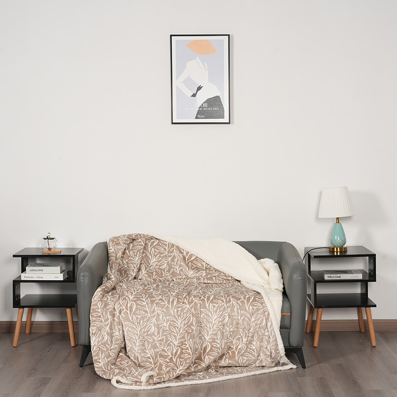 Best Flannel Fabric for Shirts, Bedding, and Quilts: A Buyer's Guide